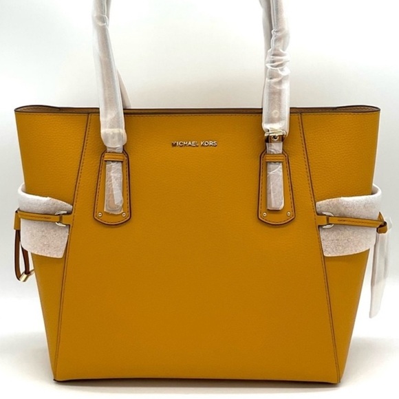 Michael Kors Voyager EW Tote Bag Leather Marigold - Picture 2 of 9